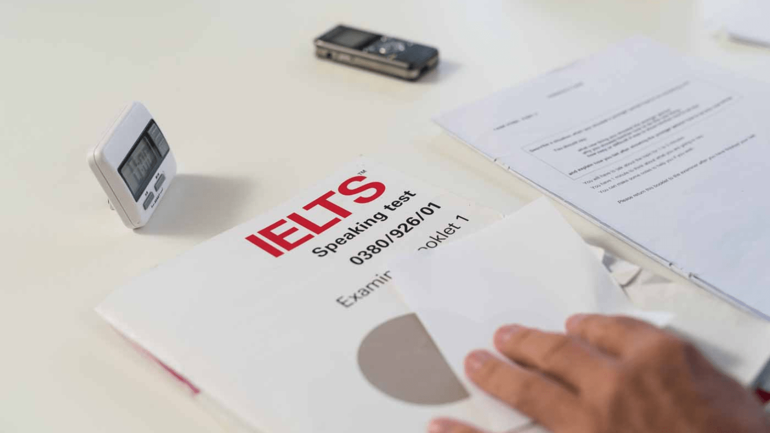 Khi Nao Nen Bat Dau Hoc IELTS De Xet Tot Nghiep Du Hoc 1 min