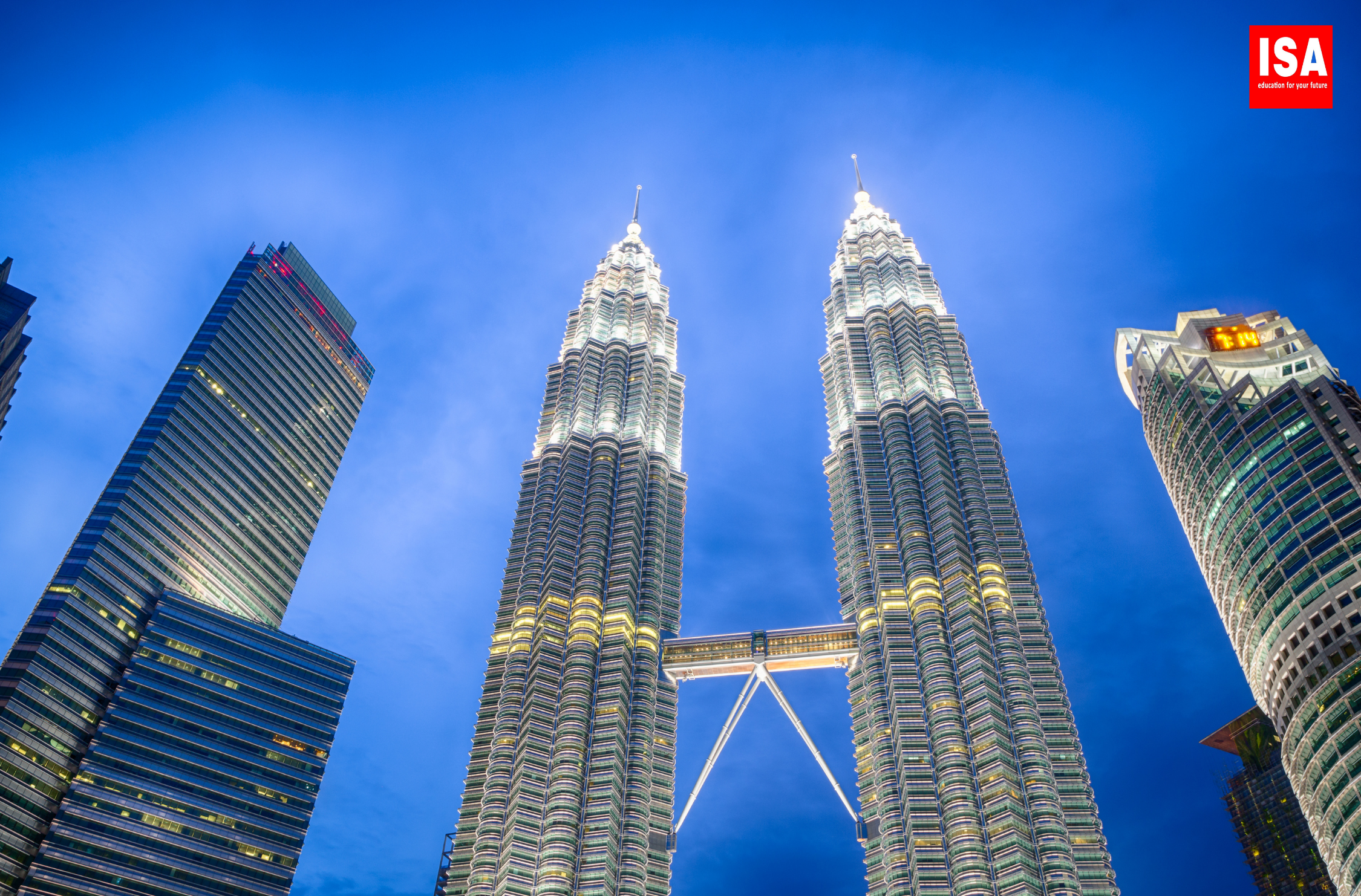 Không có IELTS đi du học được không và nên chọn nước nào dễ nhất?