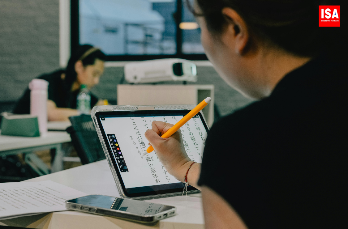 Lộ trình học IELTS 6.5 hiệu quả cho người vừa học vừa đi làm